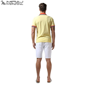 เสื้อโปโลผู้ชายสีเหลืองอ่อน น้ำหนักเบา ระบายอากาศได้ดี ซักเครื่องได้ ดีไซน์โดดเด่น ผลิตตามสั่ง MOQ ต่ำ เหมาะสำหรับใส่ลำลอง - Product Image 6
