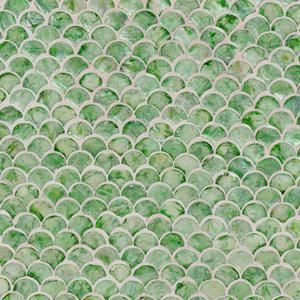 Nouvelle table d'appoint ronde en mosaïque de coquillages Capiz vertes avec socle en nacre pour la décoration des hôtels, des complexes hôteliers et des salons - Product Image 4