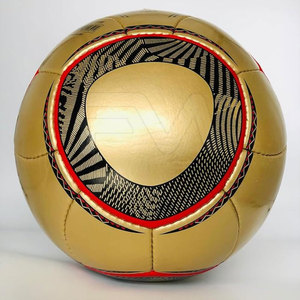 Balón de Fútbol Cosido a Mano de Alta Calidad y Duradero, Balón de Fútbol Cosido a Mano Sostenible Más Vendido - Product Image 3