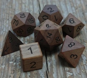 Wooden <b>Dice</b> Set <b>Polyhedral</b> Gaming <b>Dice</b> Natural Wood Strong Material Smooth Rolling Clear Numbers Tabletop - Product Image 5