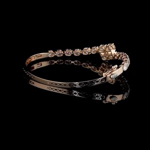 กำไลข้อมือทองคำ 14k สีโรสโกลด์ รูปไข่ ประดับเพชรแล็บโกรว์ทรงแฟนซีรูปโคลเวอร์ พร้อมกำไลแบบบาแก็ตต์ สำหรับงานปาร์ตี้และงานแต่งงาน เหมาะสำหรับทั้งผู้หญิงและผู้ชาย - Product Image 1