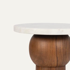 Table d'appoint moderne avec plateau en marbre et base en bois massif – Meubles de salon scandinaves - Product Image 2