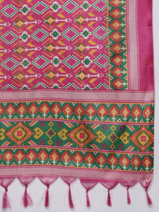 Ensemble Kurta et pantalon en coton brodé couleur moutarde pour femme avec dupatta fleuri rose, coupe classique, tenue traditionnelle indienne et pakistanaise - Product Image 6
