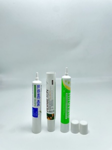 Tube PE D19 directement de l'usine pour cosmétiques, pommades multi-usages et crèmes pour les yeux, impression offset 8 couleurs et marquage à chaud - Product Image 3