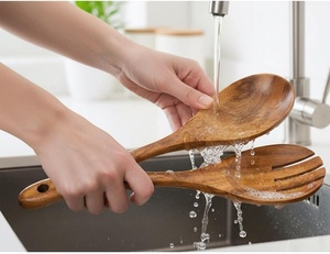 Juego de 2 Cucharas para Servir Ensaladas de Madera Natural, Utensilios de Cocina, Servidor de Comida Ecológico, Venta al por Mayor para Minoristas y Tiendas - Product Image 3