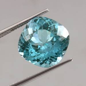 พลอยสปิเนลสีเขียวซีลอนทรงคุชชั่น รูปทรงอิสระ ธรรมชาติ ได้รับการรับรอง ความใสสูง คุณภาพเยี่ยม เกรดเครื่องประดับหรูหรา - Product Image 2