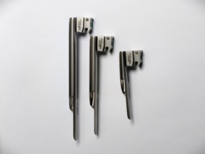 VITRA F.O. Lames de laryngoscope Miller 1 à 3 et poignée |   Laryngoscopes pédiatriques et pour adultes en acier inoxydable de qualité médicale - Product Image 6