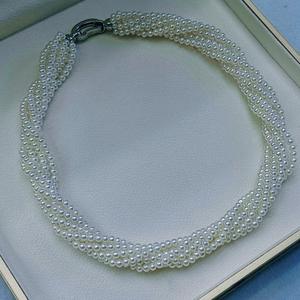 Collar de Perlas con Dije Súper Inmortal de Moda 2025, Collar de Clavícula de Diseño Único y Lujo Ligero para Mujer - Product Image 4