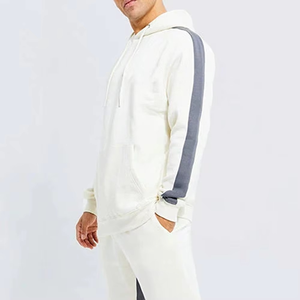 Conjunto de chándal acampanado personalizado al por mayor para mujer y hombre, sudadera con capucha y pantalones de chándal de pierna ancha, fabricante de ropa urbana de forro polar en blanco para venta al por mayor - Product Image 5