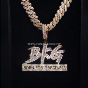 จี้เพชรโมอิสซาไนต์สีเหลืองทองสำหรับผู้หญิงจาก RB GEMS ตัวเรือนโรสโกลด์สองสี พร้อมตัวล็อกแบบสั่งทำพิเศษ ตัวอักษรชื่อตามสั่ง รับรองโดย GIA - Product Image 5