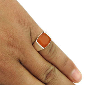 แหวนเงินแท้ 925 ทำมือ ประดับด้วยพลอยคาร์เนเลียนสีส้มทรงคุชชั่น สไตล์โบฮีเมียน ดีไซน์สำหรับทั้งชายและหญิง - Product Image 2