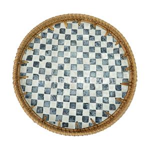 Plateau de service en rotin tissé avec intérieur laqué, design rayé décoratif, intérieur laqué avec motifs rayés Vietnam - Product Image 1