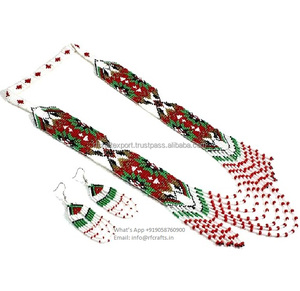 Conjunto de collar de gargantilla de cuentas de cristal en capas tribales ucranianas con pendientes a juego - Product Image 5