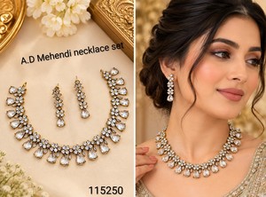 Parure de collier et boucles d'oreilles en diamant américain étincelant, motif floral, bijoux de mode pour mariage, fabricant et fournisseur en gros - Product Image 2