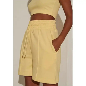 Shorts Bermuda tendance pour femmes, effet usé, avec cordon de serrage à la taille, coupe slim, en twill extensible, pour femmes, avec ODM OEM - Product Image 1