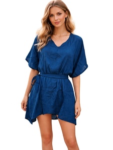 Vestido de verano casual Y2K azul liso de rayón con cuello en V, manga casquillo, largo hasta la rodilla, cinturón, dobladillo asimétrico y ajuste holgado. - Product Image 3