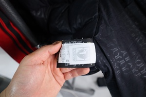 Yoursup Chaqueta Acolchada de Plumas de Pato y Ganso Coreana Auténtica Usada, Fardos Transparentes de 100 kg, Venta al por Mayor en Landa Bazaar, En Stock - Product Image 5