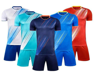 Uniformes de football de haute qualité, impression numérique, 100% polyester, manches courtes, vêtements d'équipe avec logo d'équipe personnalisé, séchage rapide, respirant - Product Image 4