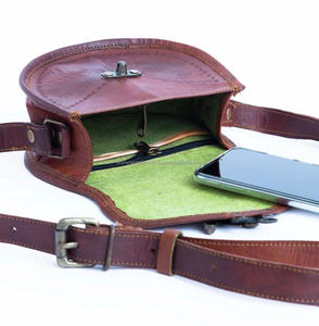 Сумочка из натуральной кожи с гравировкой, винтажная сумка из козьей кожи, большая вместимость, для мужчин и женщин - Product Image 6