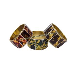 Top tendance personnalisé fait à la main en verre et laiton rond porte-anneau de serviette pour dîner mariages réceptions réunions de famille - Product Image 1