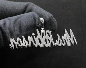 Colgante de Aleación Chapado en Oro para Hombre, Estilo Hip Hop Urbano, con Diamantes de Imitación, Diseño Imperial - Product Image 2