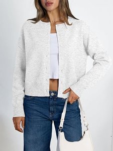 Cardigan en tricot gris clair pour femme, col rond, manches longues, boutonné - Product Image 1