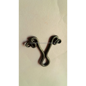 Colgante de Corazón de Metal con Hojas, Diseño Único, Estilo Plata Antigua, Doble Hoja, Venta al por Mayor, Regalo Romántico para San Valentín - Product Image 5