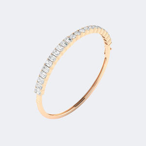 Bracelet jonc en or massif serti de diamants ronds et émeraudes de 4,00 carats, bijou de déclaration avec pierres de formes variées, cadeau pour femme - Product Image 5
