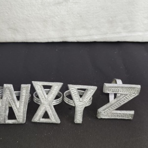 Anneau de serviette personnalisé en aluminium avec monogramme lettre U V W X Y Z, pièce unique, pour marque de table de réception de mariage - Product Image 3