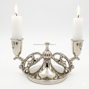 Candelabro de Metal Elegante con Dos Portavelas, Decoración para el Hogar, Centro de Mesa para Bodas, Acabado Duradero - Product Image 1