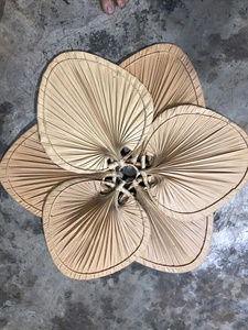 Éventail en feuille de palmier naturel en forme de cœur, écologique, portable, pour rafraîchissement, vente en gros, fabricant Vietnamien - Product Image 6