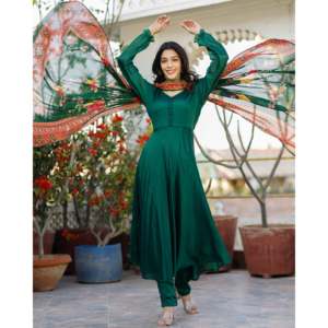 Ensemble de costume en satin vert émeraude - Taille XS - Product Image 2