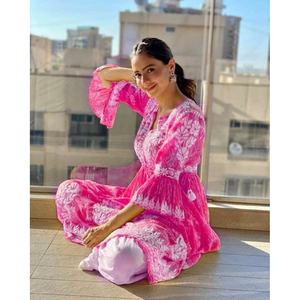 Diseñador Georgette Vestido Casual Impreso Digital Bordado Trabajo Kurti con Rani Palazzo - Product Image 1