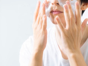 2024 nueva espuma de lavado Facial para hombres Pharmaact ácido hialurónico refrescante 130g hecho en Japón al por mayor - Product Image 5