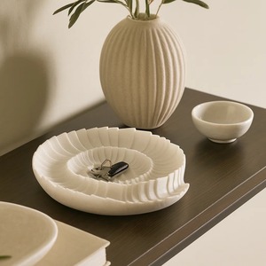 ชามเซรามิกทำมือ ดีไซน์มินิมอล แกะสลักสีขาว สำหรับตกแต่งบ้าน - Product Image 5