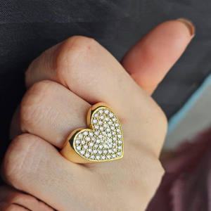 Anillo de Compromiso y Boda con Diamante Moissanita de Corte Redondo en Forma de Corazón para Hombre y Mujer, Plata de Ley 925, Estilo Hip Hop, Joyería para Fiesta - Product Image 3