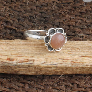 Bague en argent sterling 925 avec pierre de lune naturelle pêche, cabochon rond, bijou de déclaration, vente en gros, fabricant de bijoux - Product Image 3