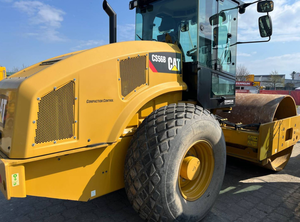 Ventas Industriales de Compactadores de Suelo de un Solo Tambor CS56B de 11 Toneladas para Maquinaria de Construcción Pesada, 2016 - Product Image 3