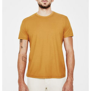 T-shirts pour hommes - T-shirt uni à manches courtes et col rond pour hommes, T-shirt basique en coton pour hommes - Product Image 1