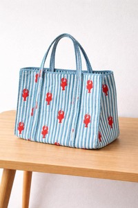 Quilted Cotton Carryall Tote <b>Bag</b> with Geometric Print and Zipper Closure Spacious <b>Bag</b> for Grocery Shopping At Wholesale Price - Product Image 4
