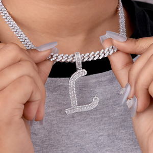 Pendentif de luxe lettre L en moissanite, argent 925, taille baguette, serti en canal, unisexe, breloque cadeau - Product Image 5