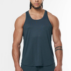 Ensemble débardeur et short en tricot uni à séchage rapide pour homme, col rond, vêtements de sport décontractés pour l'entraînement - Product Image 1