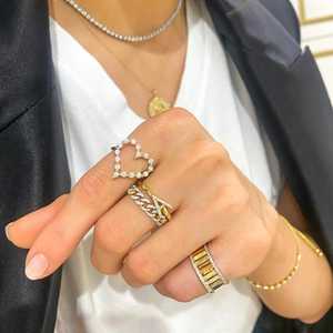 Bagues larges texturées à motif losanges cannelés, style éternité, pour superposition, en or massif 14k 18k, avec diamants de laboratoire ronds, bijoux fins - Product Image 3