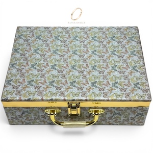 Luxury <b>Large</b> Capacity Travel Jewelry <b>Box</b> with Mirror Display Multi Row Bangle Storage PU Leather Jewelry Organiser Wholesale - Product Image 3