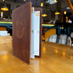 Porte-menu pliable en cuir véritable de luxe professionnel avec protection pour restaurant, café, hôtel, personnalisation de la marque LMC-0070 - Product Image 3