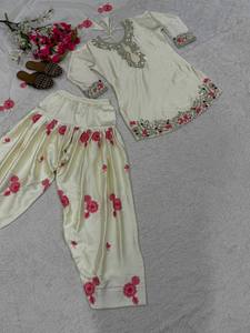 ชุดเสื้อผ้าดีไซน์เนอร์สไตล์ชาติพันธุ์ แขนยาว ผ้าซาตินญี่ปุ่นพรีเมียมปักลาย พร้อมกางเกงฟาร์ชีและผ้าคลุมไหล่ออร์แกนซ่า - Product Image 6