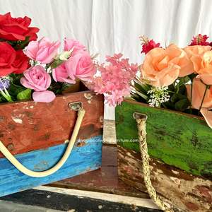 Jardinières / Sacs à fleurs en bois de bateau recyclé couleur naturelle pour la maison, le jardin et l'extérieur – Décoration carrée en rotin/mangue, petite taille - Product Image 2