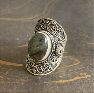 Oxidized Sterling Silver <b>Labradorite</b> <b>Ring</b> Oval Shield Antique Filigree Scroll Pattern Retro Style Jewelry - Product Image 5