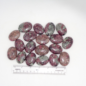 Piedra de Palma de Eudialita Natural Chakralume, Cristal Pulido para Sanación, Reiki, Meditación, Feng Shui, Decoración Energética, Venta al Por Mayor - Product Image 4