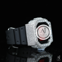 AARVA JEWELS Montre de luxe en acier inoxydable avec cristal saphir, boîtier carré de 42 mm, affichage numérique, bracelet en silicone, résistance à l'eau 3BAR